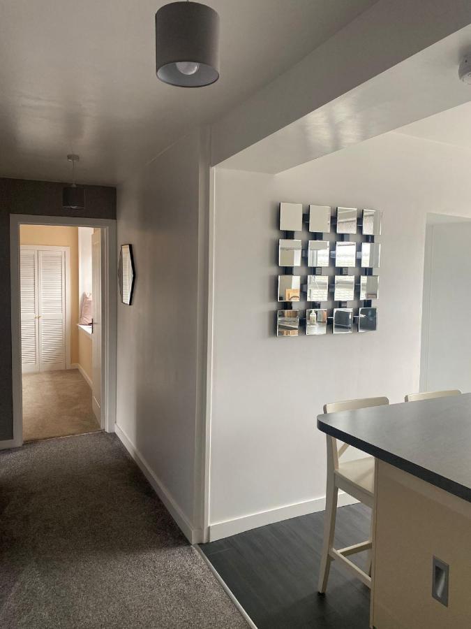 Central 3 Bed Flat, Forres Esterno foto